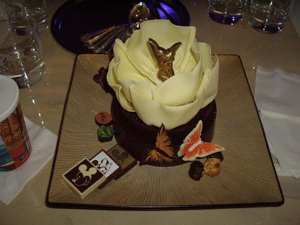 disney dream suite chocolate dessert disneyland