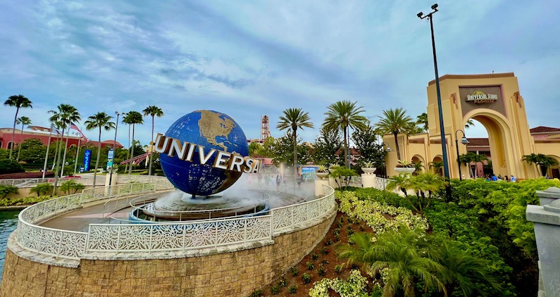 Universal Studios Parking 2023: Prices, Discounts and FAQs - Wanderful  World of Travel