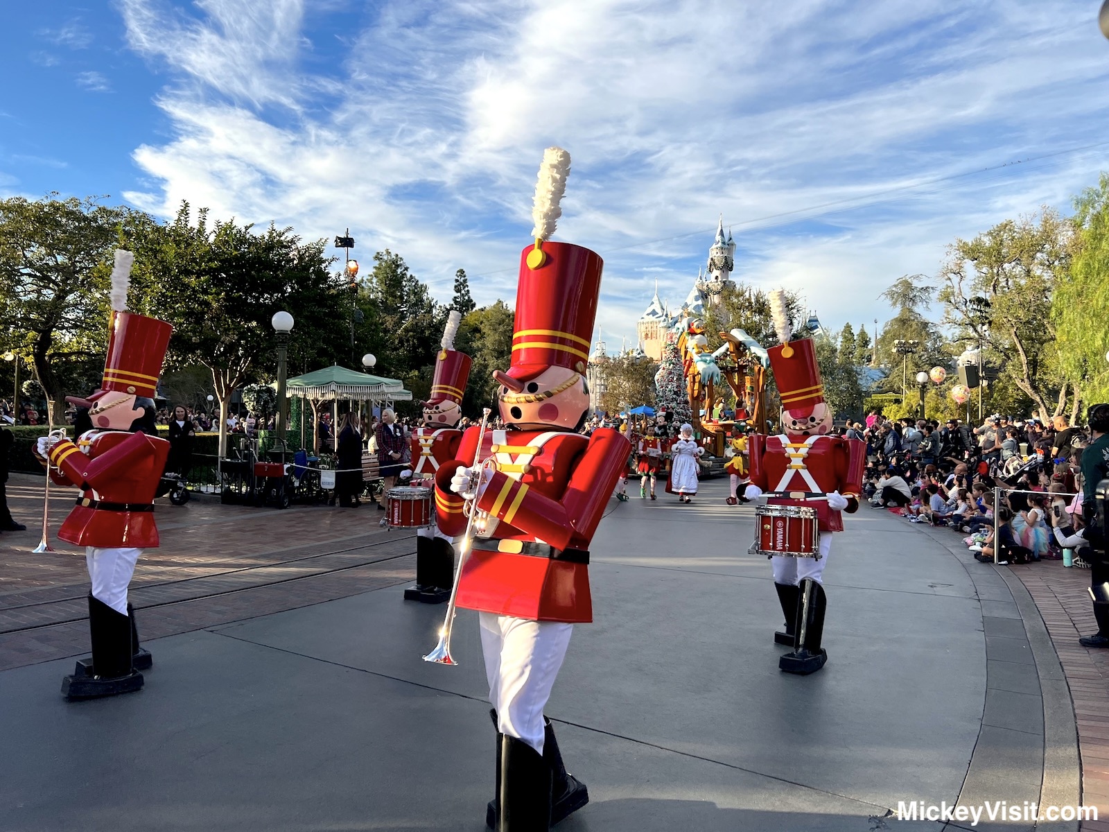 A Christmas Fantasy Parade Disneyland