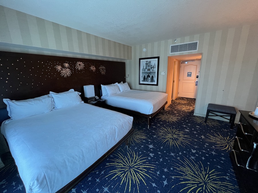 disneyland hotel review hotel room tour
