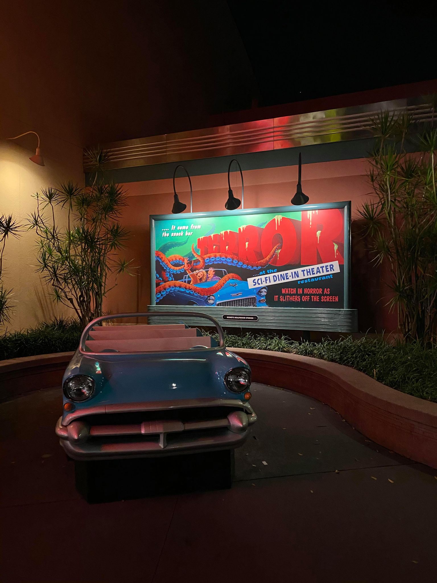 Old fashioned car- Sci-Fi Dine-In Theater Review