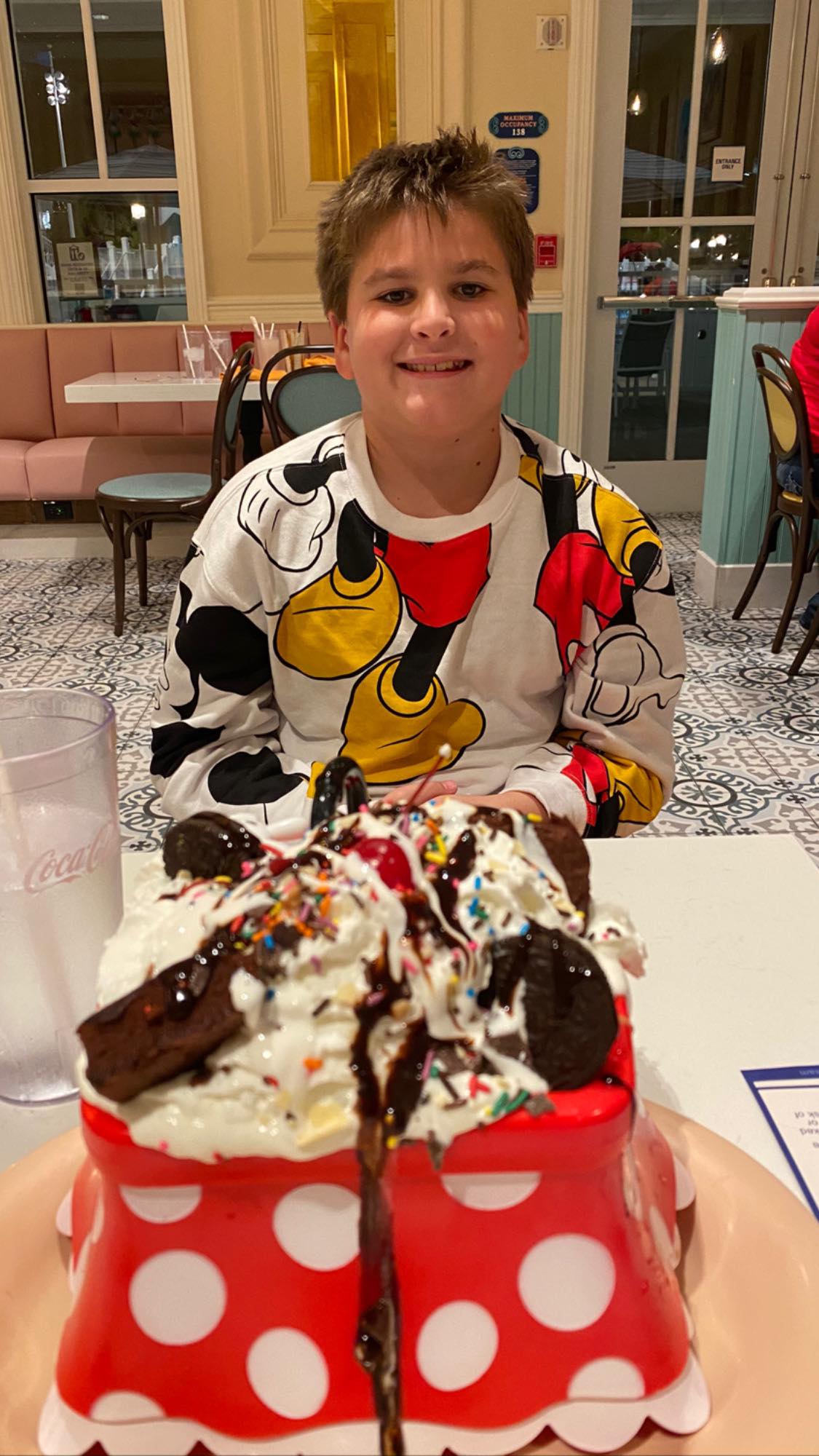 Ice cream kitchen sink- beaches and cream dining review