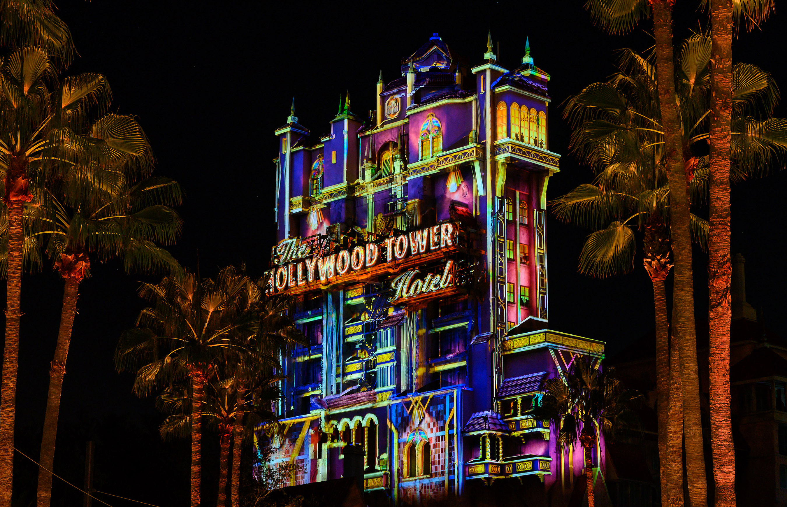When does Hollywood Studios close? Tower of Terror at night