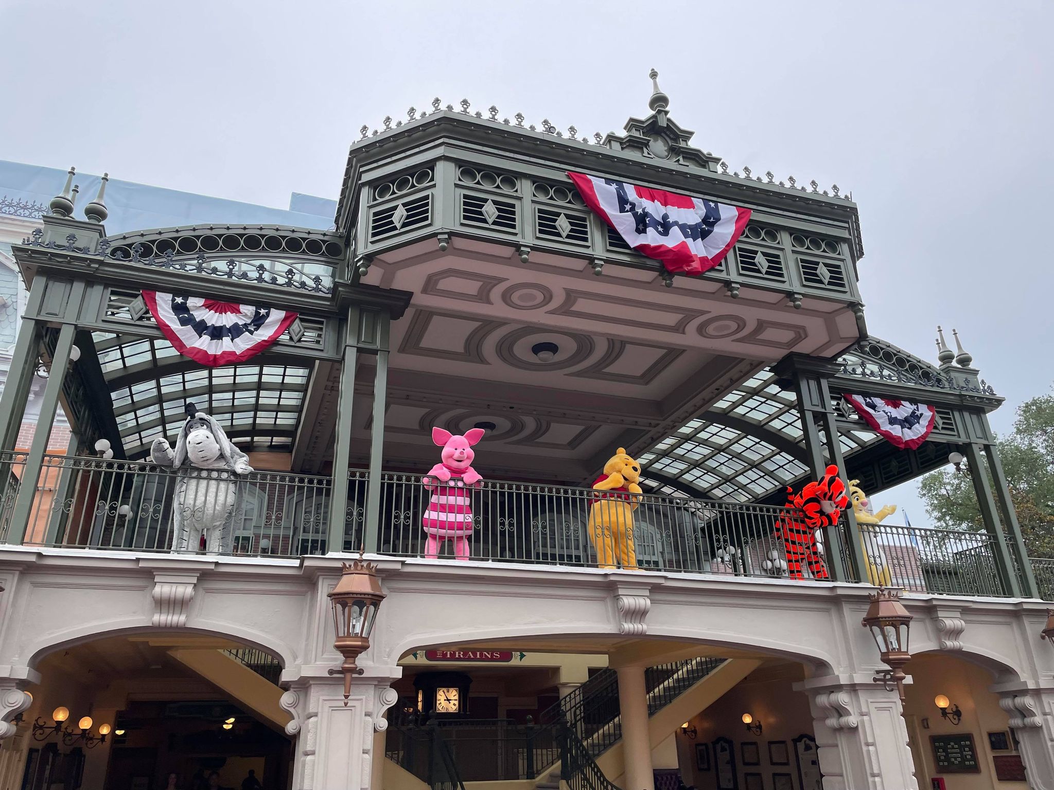 Magic Kingdom Main Street Railroad Station, Walt Disney dev…
