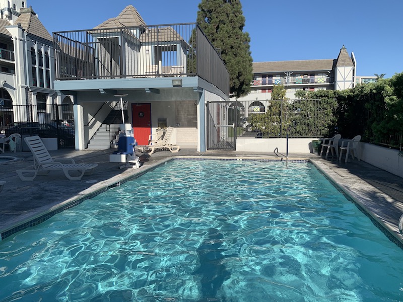 Castle Inn and Suites review pool