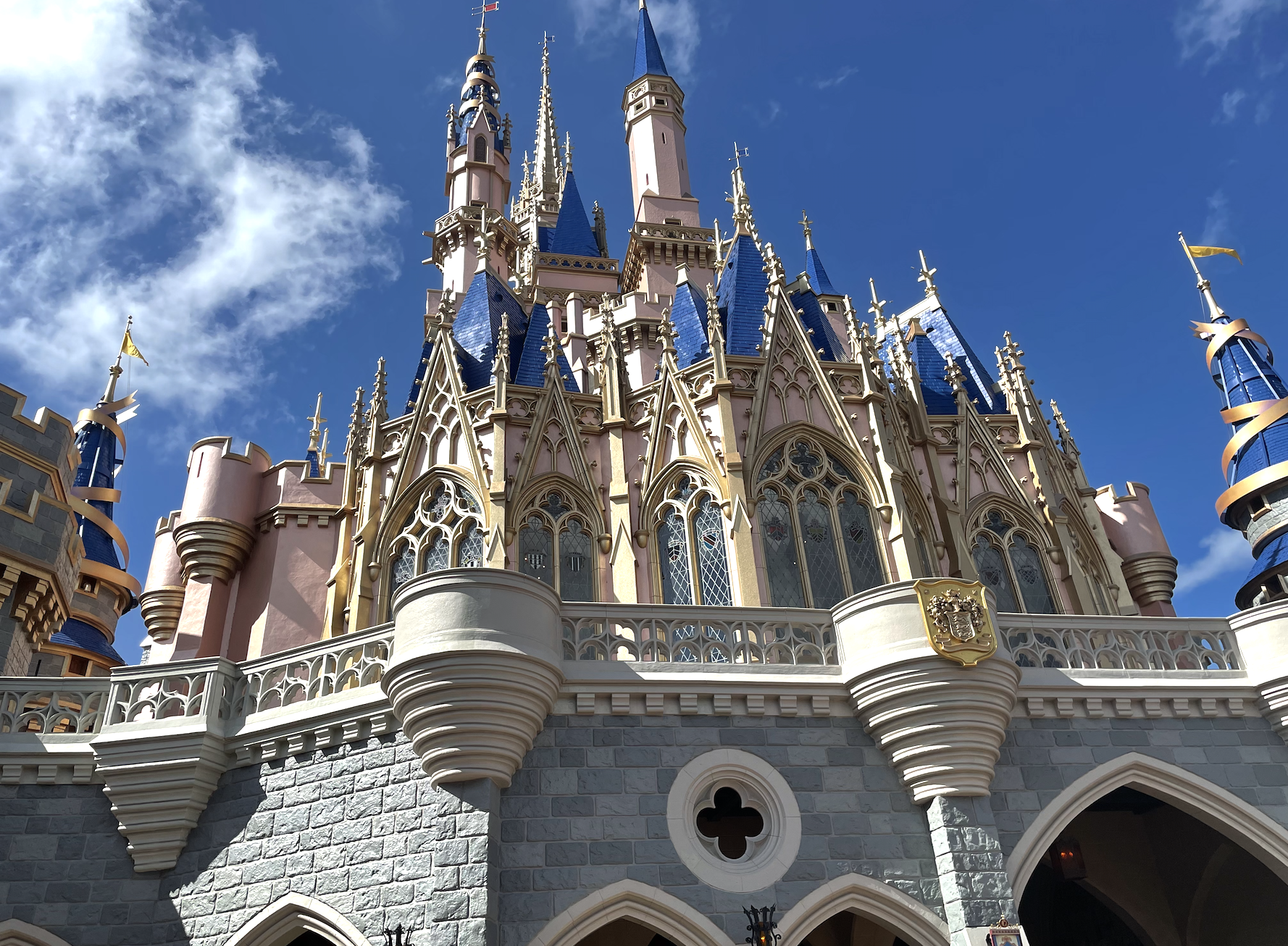 When does Magic Kingdom close- Cinderella's Castle