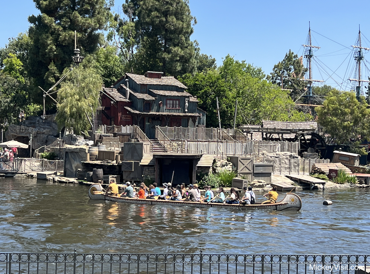Disneyland rides ranked canoes