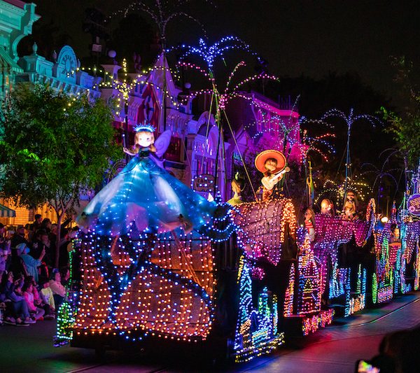 Main Street Electrical Parade