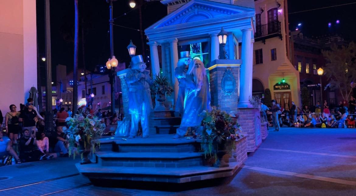 frightfully fun parade disneyland