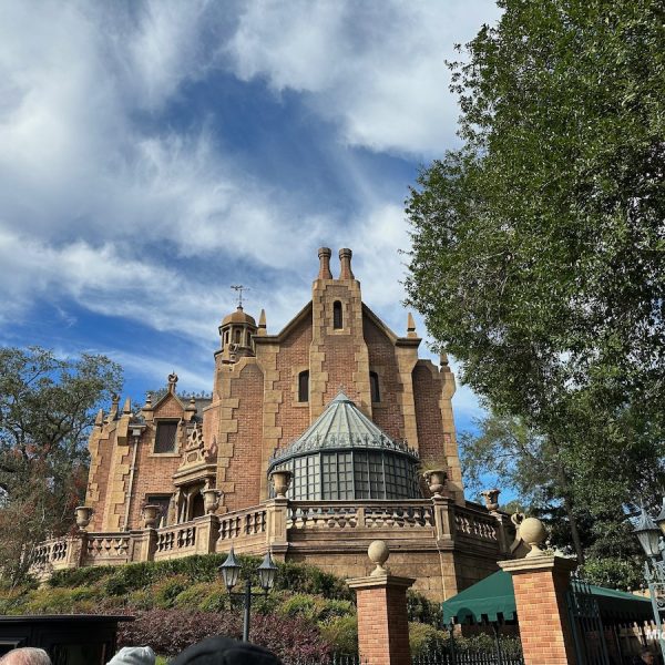 Haunted Mansion HatBox Ghost