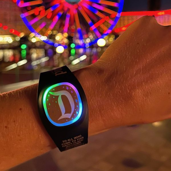 disneyland magicband plus viewing entertainment