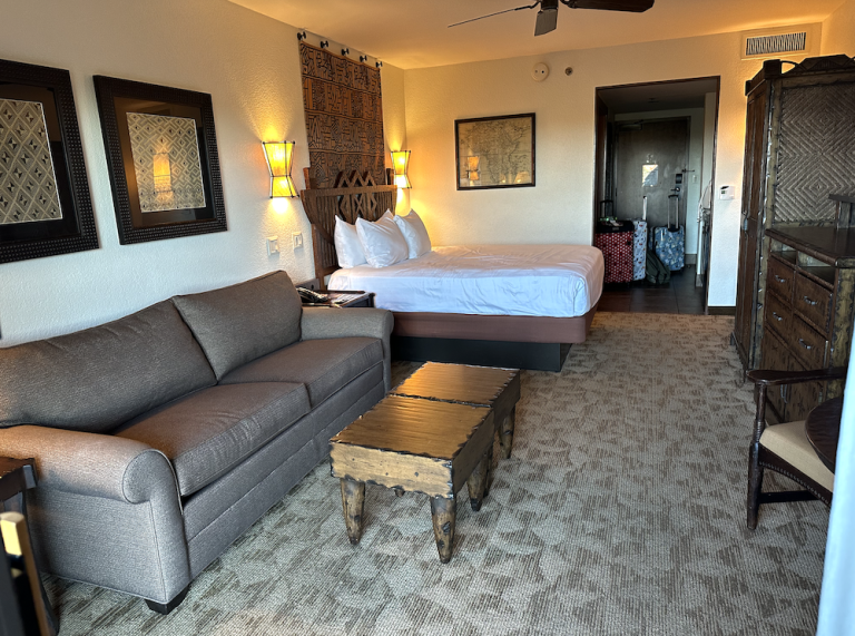 Complete Guide to Disney Vacation Club Rentals - Mickey Visit