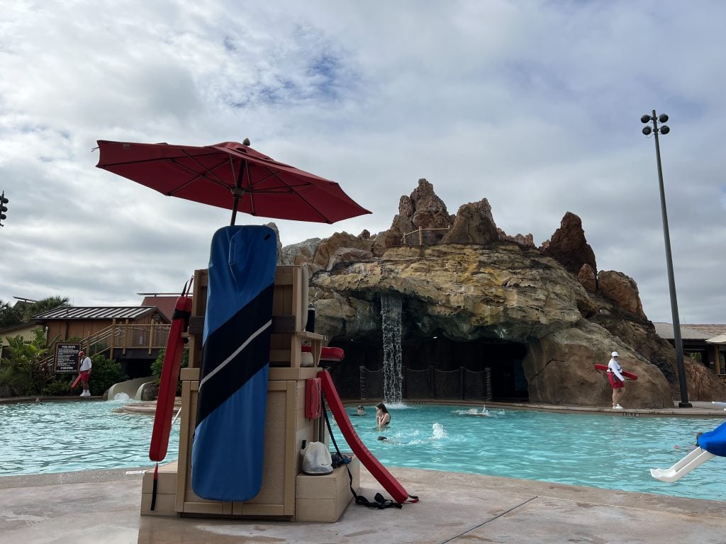 The Pools at Disney's Polynesian Village Resort (Photos, Hours, and Things  You Need to Know)