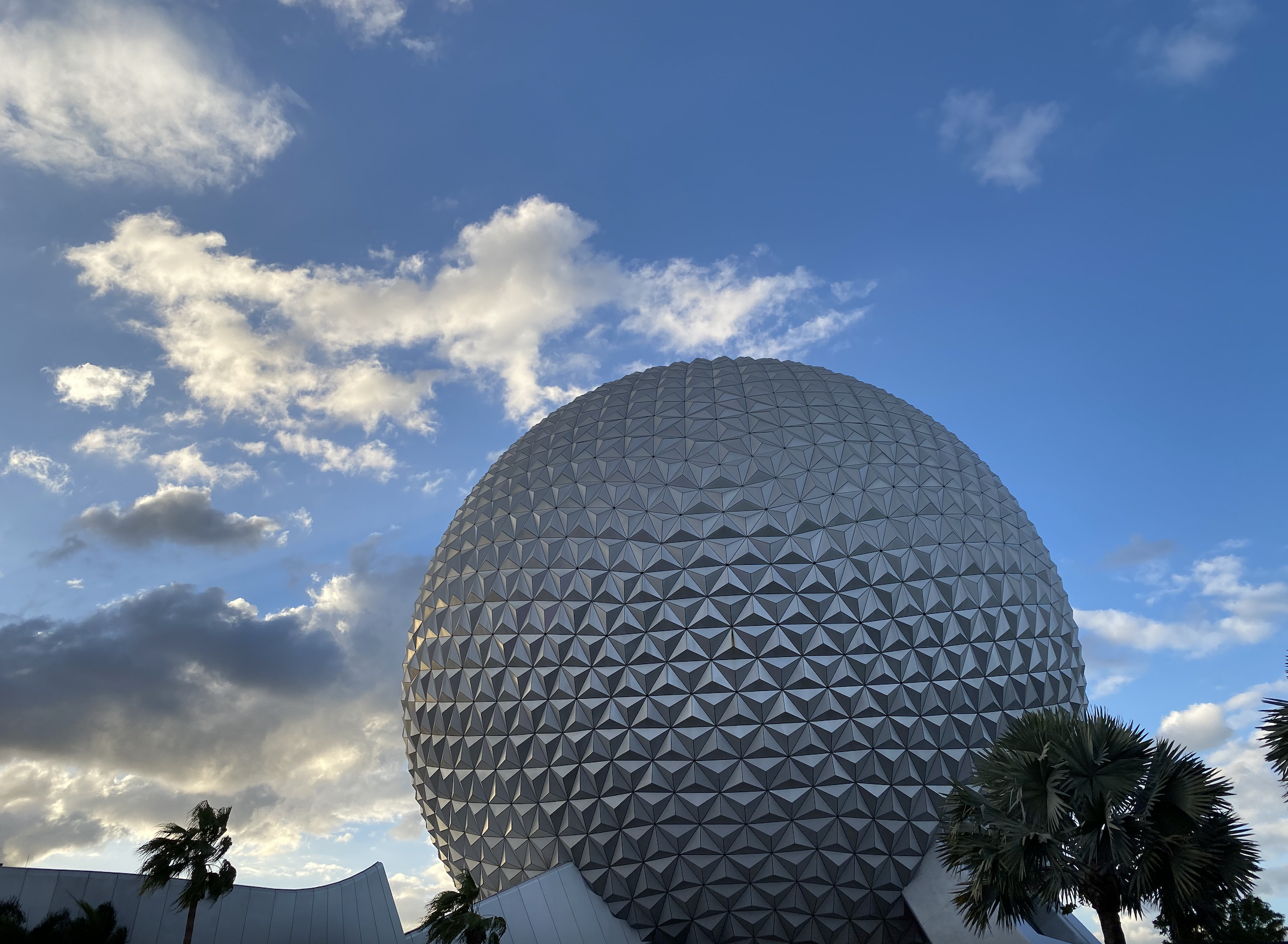 When Does EPCOT Close?
