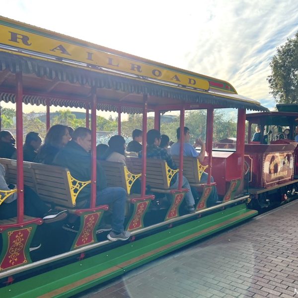 disneyland shuttle to lax