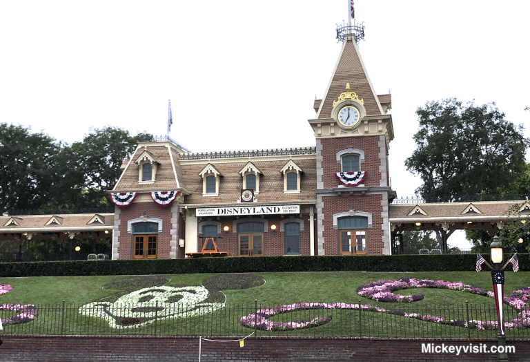 Disneyland Hours 2025 FAQ Tips Expected Hours