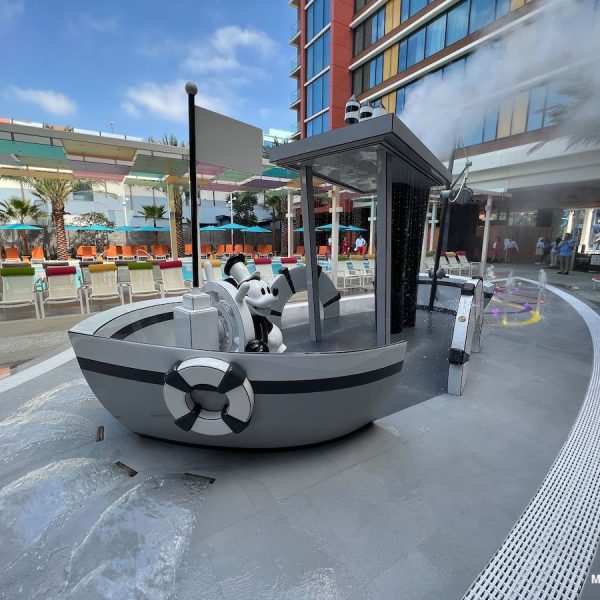 mickey mouse splash pad steamboat willie disneyland hotel pool