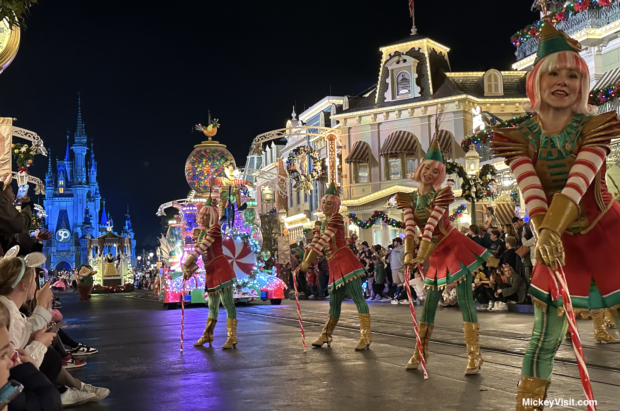 Mickey Holiday Parade