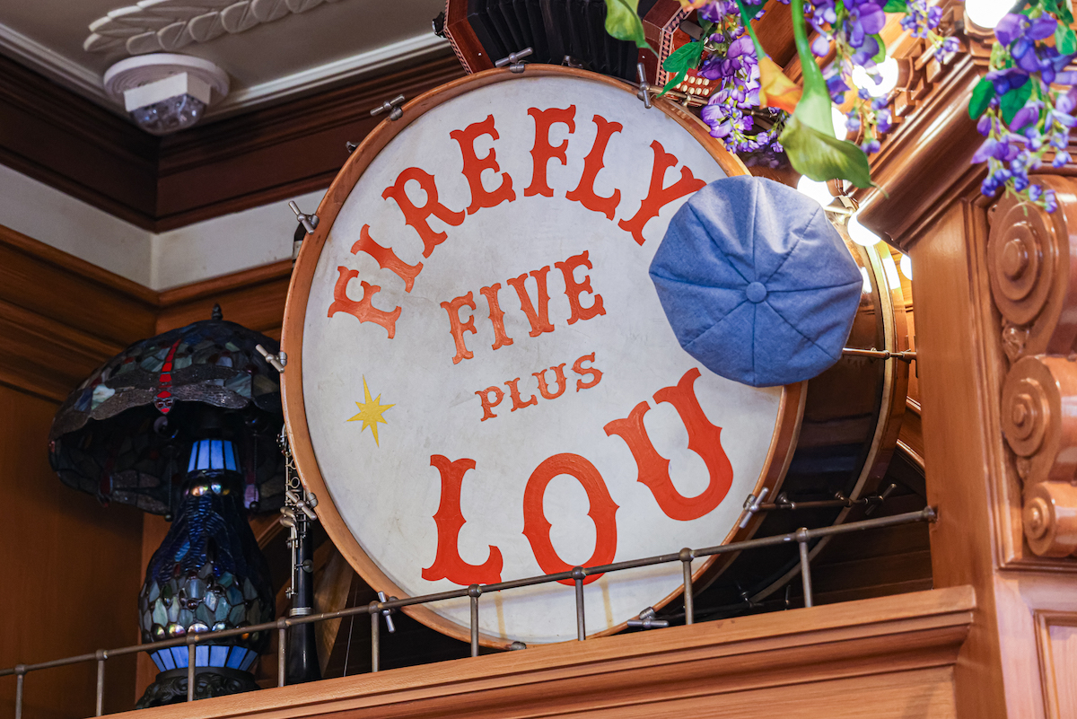 Firefly Five Plus Lou Tianas Palace sign