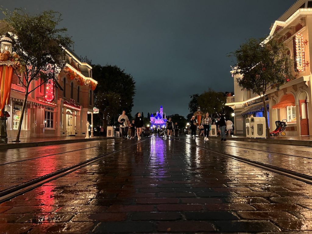 Disneyland hurricane weather
