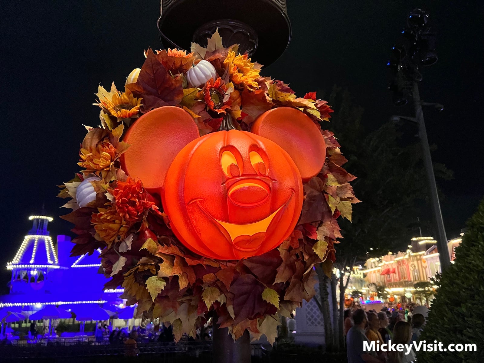 Mickey Mouse pumpkin