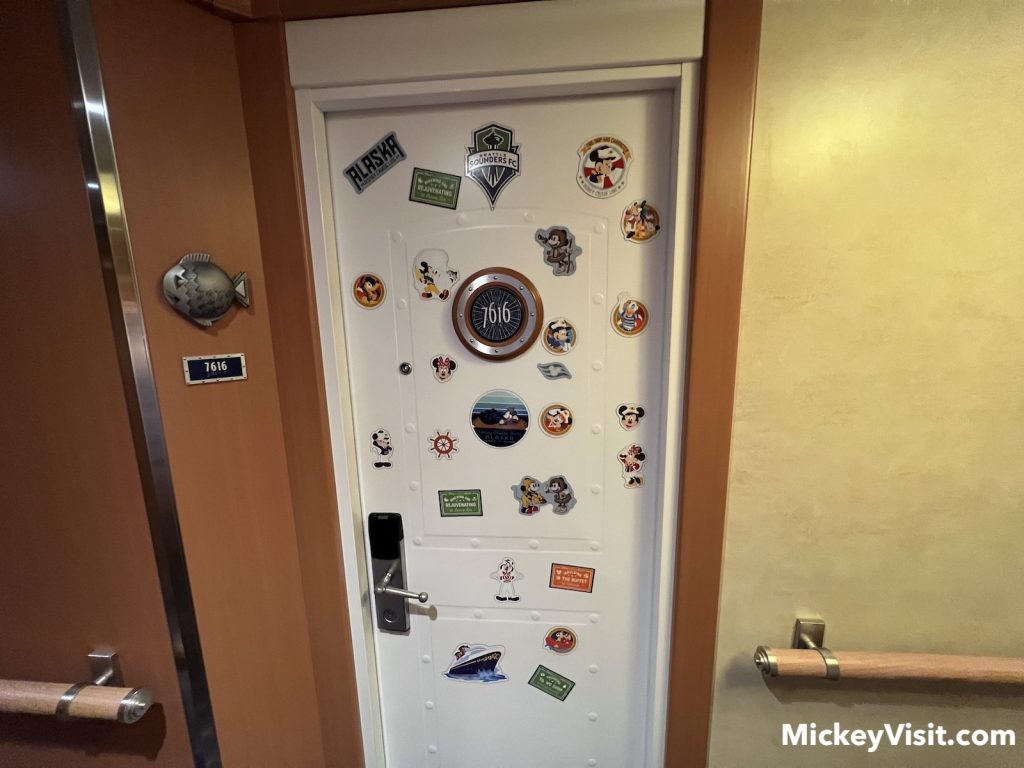 disney door magnets for packing list