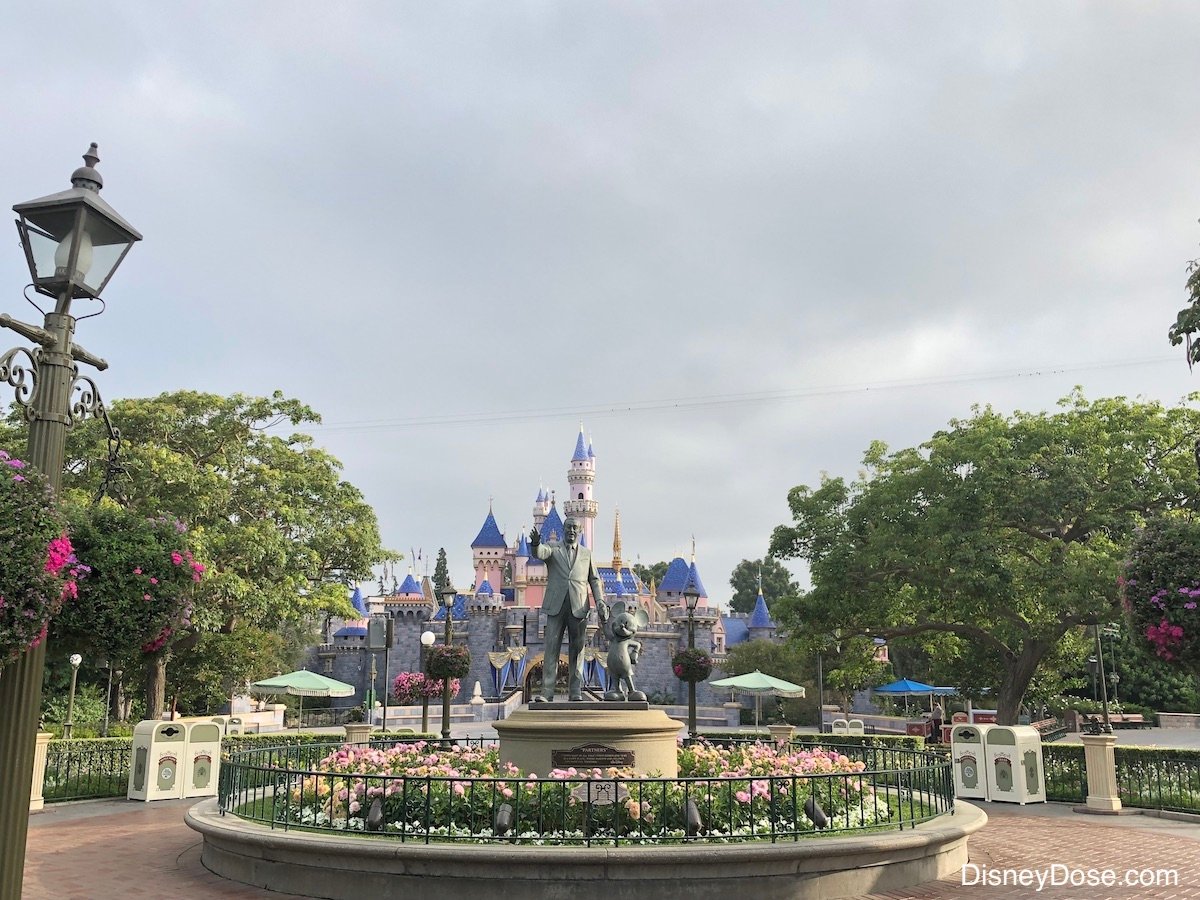 Walt Disney Disneyland money