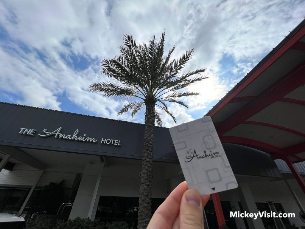 anaheim hotel entrance card key