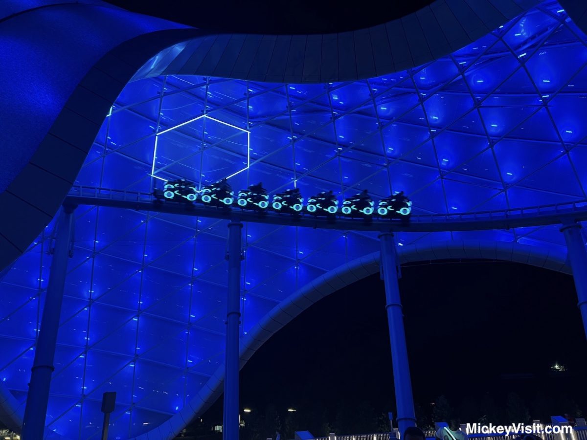 magic-kingdom-rope-drop-strategy-how-to-ride-tron-lightning-lane-tips