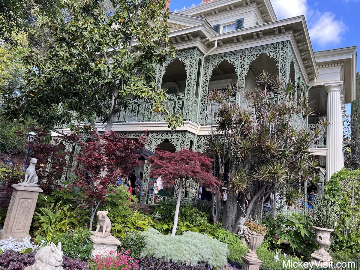 Haunted Mansion closure at Disneyland