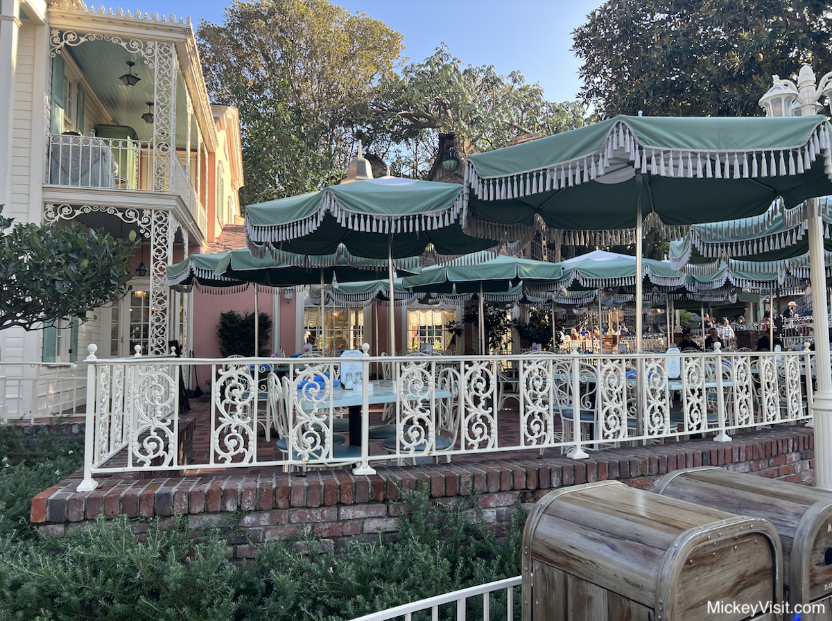 worst Disneyland restaurants Yelp River Belle Terrace dining