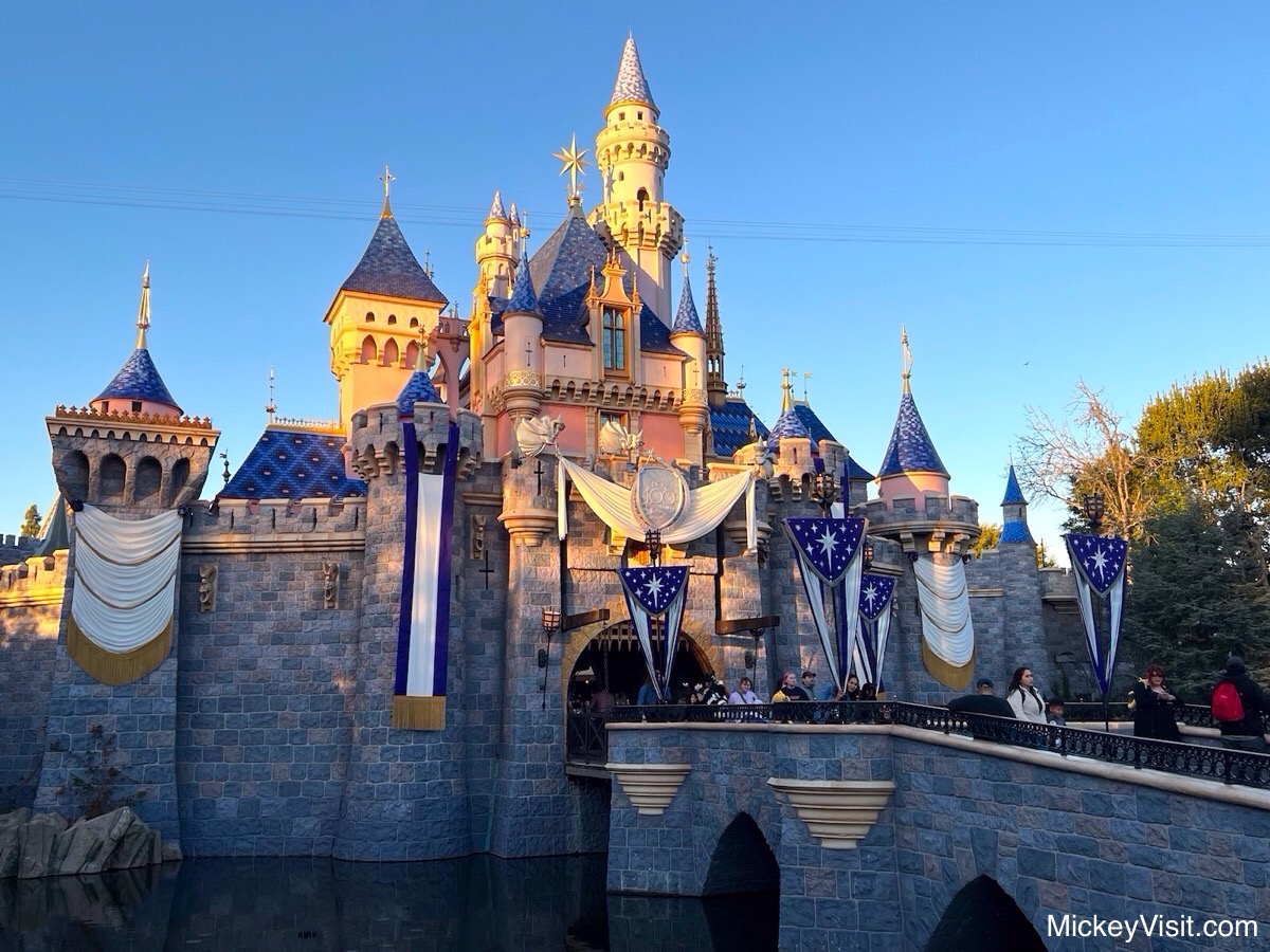 Star Wars Rides Disneyland Castle