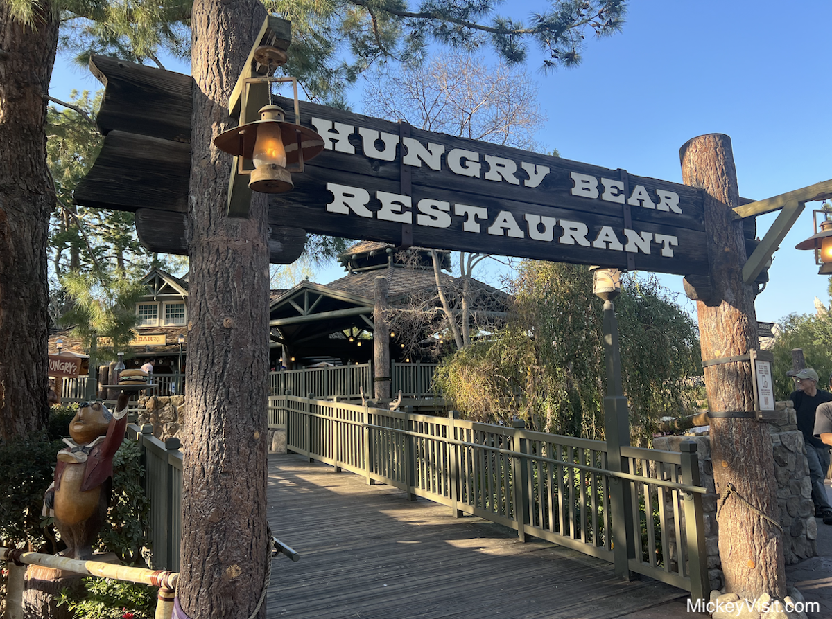 worst Disneyland restaurants Yelp