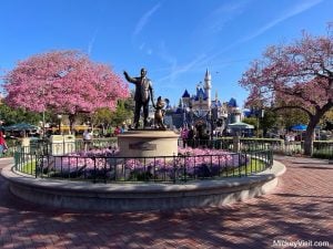 Disneyland or Disney World Cheaper Hub