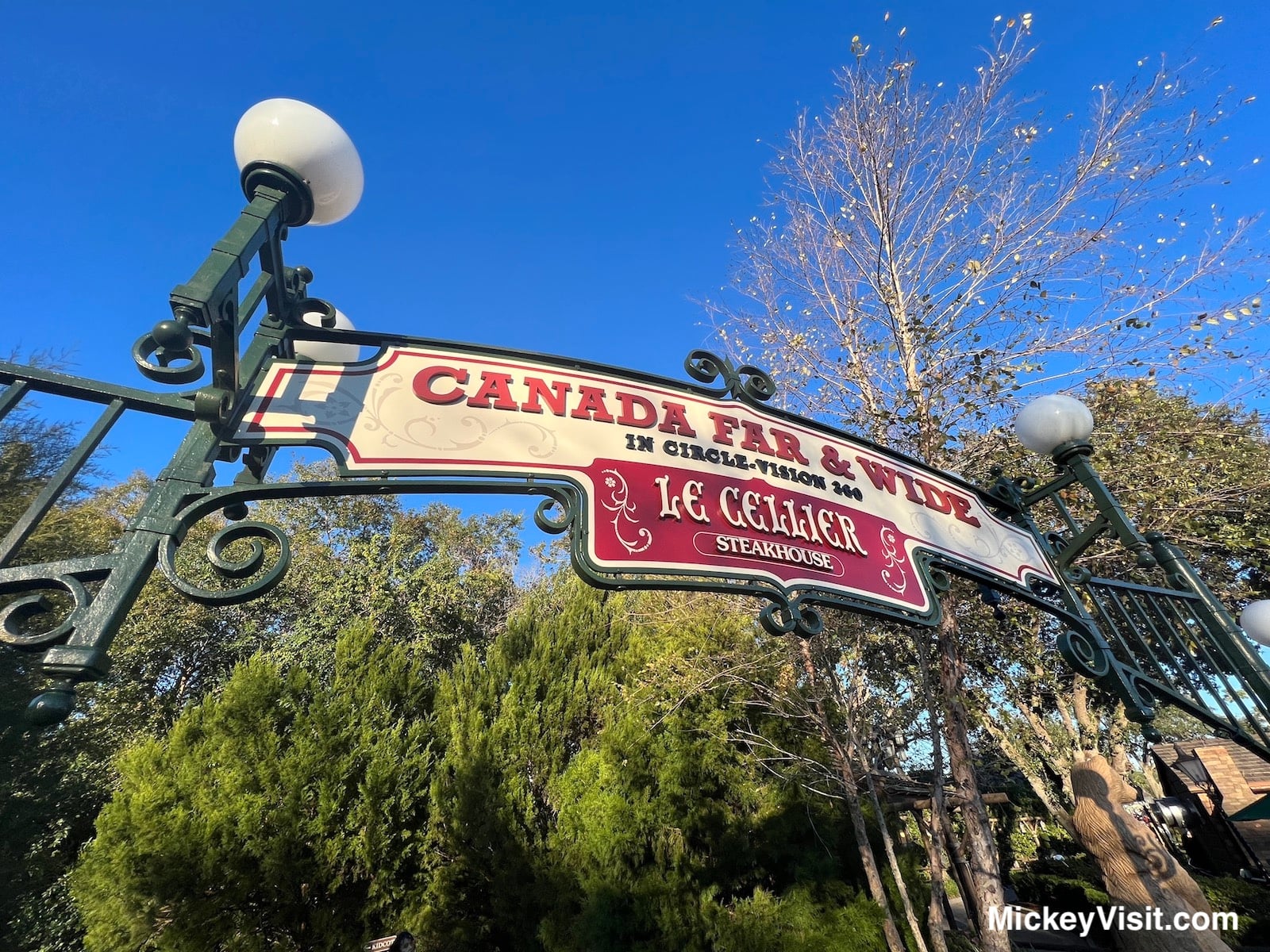 Le Cellier sign