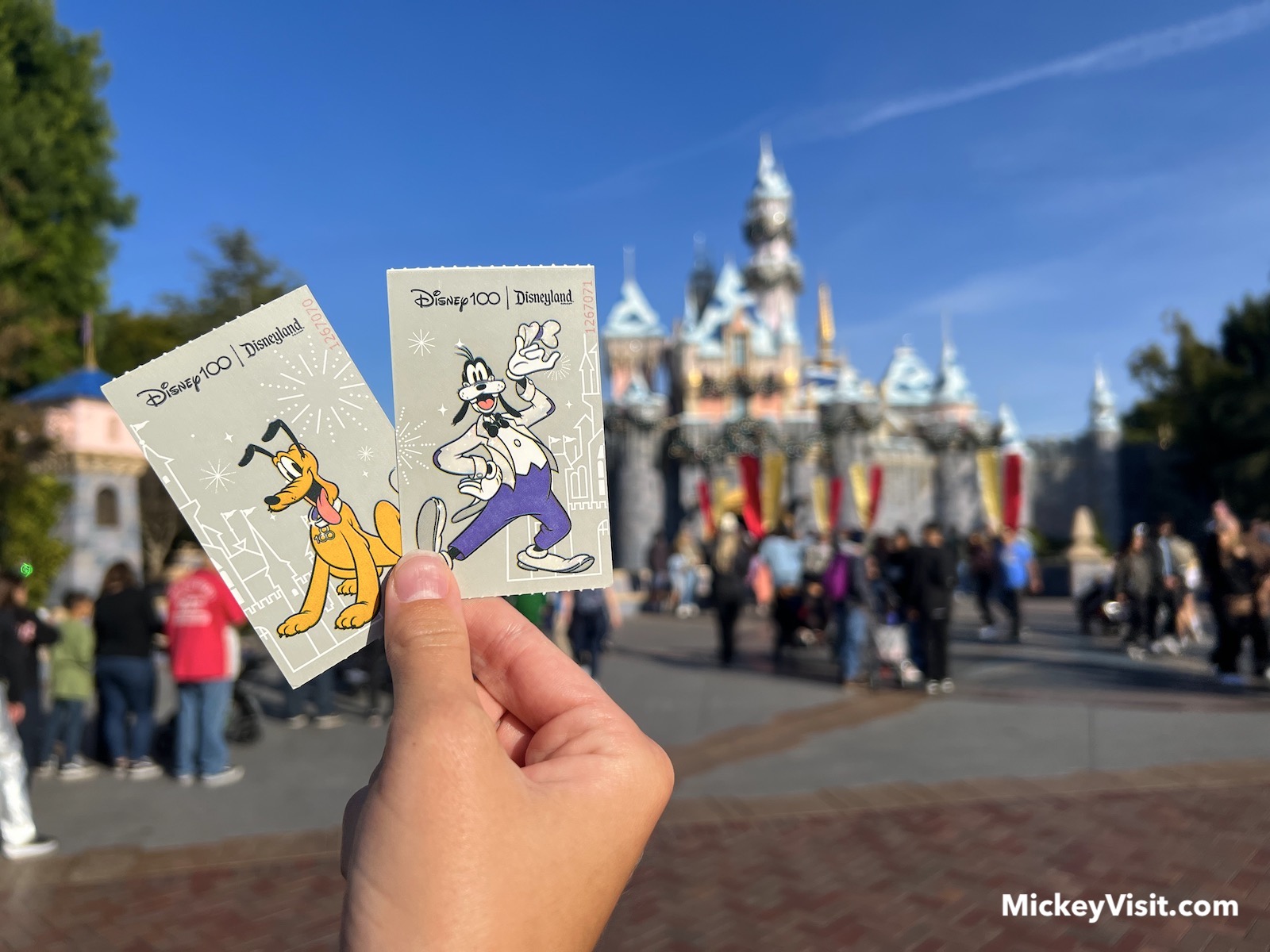 Discount Disneyland Tickets 2024! MUSTREAD Cheap Ticket Tips