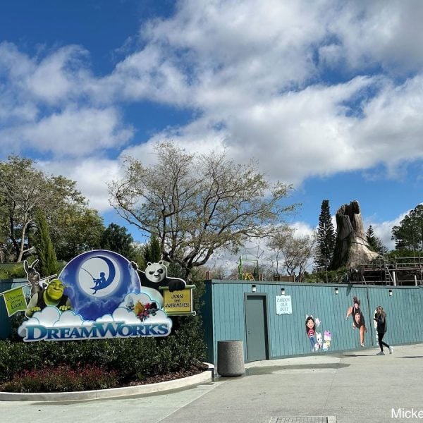 DreamWorks Land construction and land view