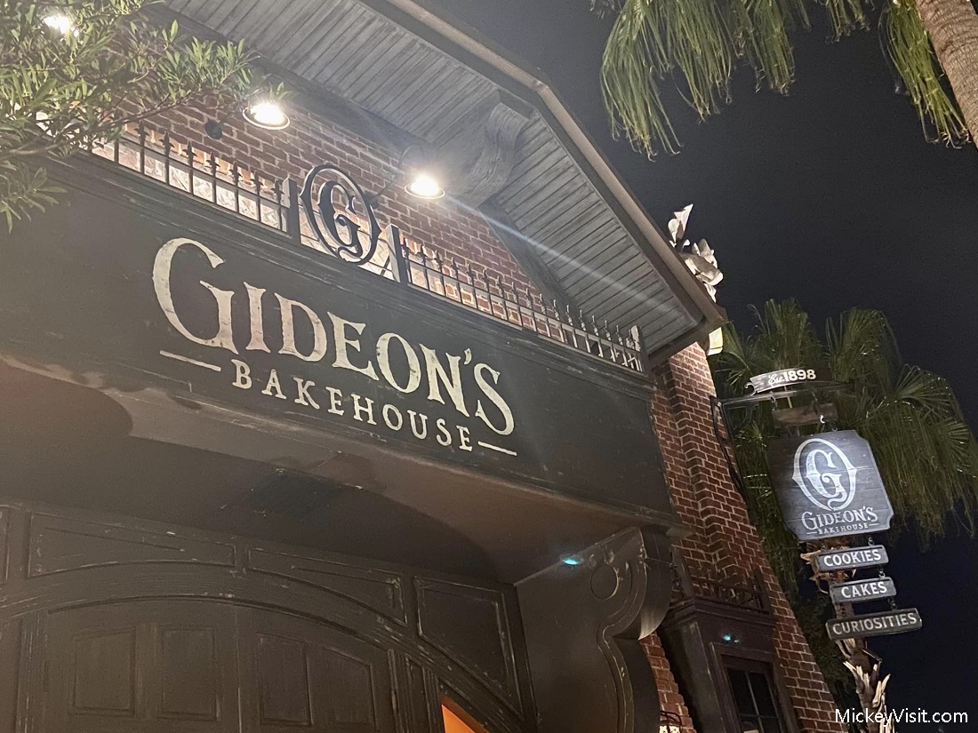 Gideons Bakehouse in the dark 