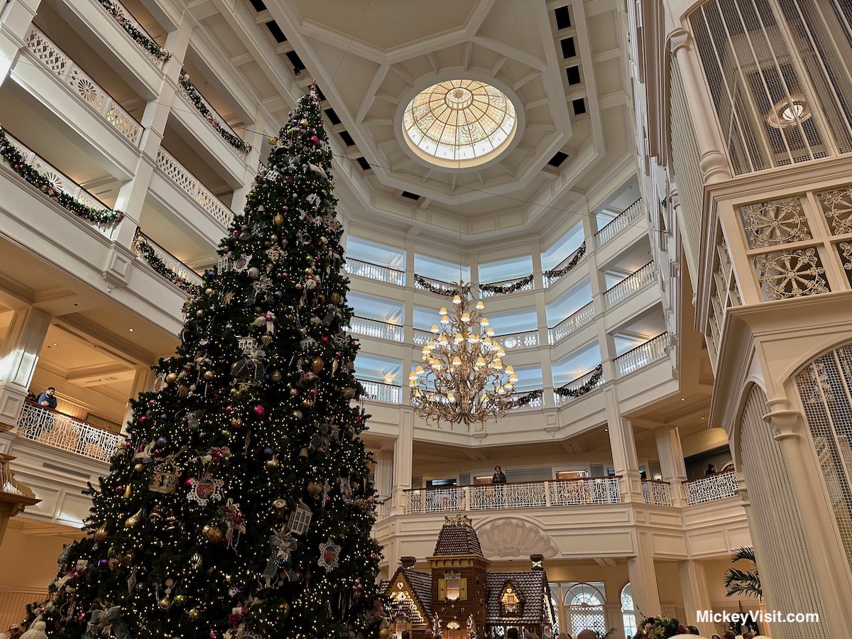 Grand Floridian lobby during Christmas
