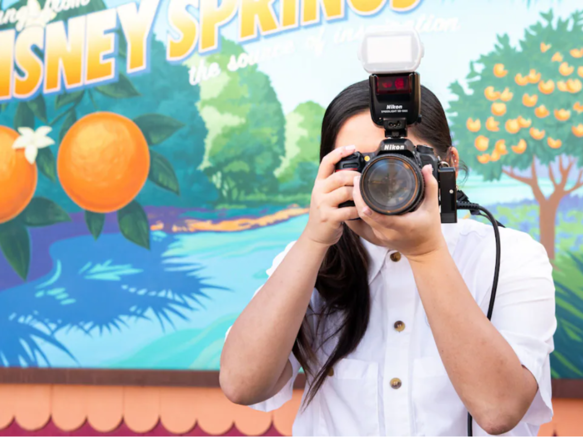 Disney World PhotoPass photographer