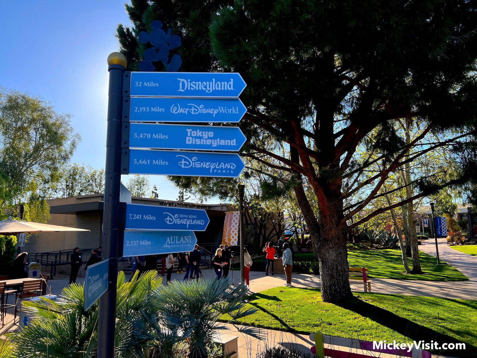 walt disney imagineering global signs
