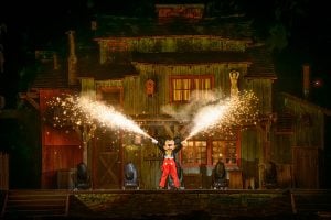 mickey mouse fantasmic