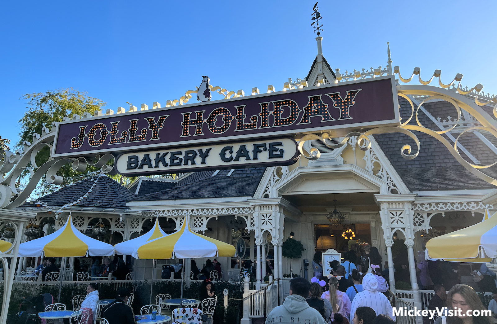 Jolly Holiday Bakery Cafe