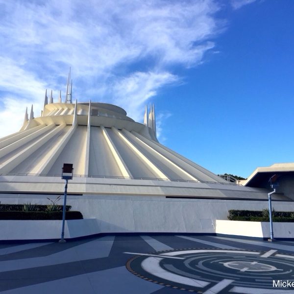 Space Mountain Queue