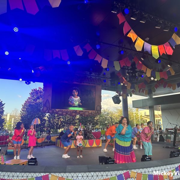 Encanto show at CommuniCore Plaza