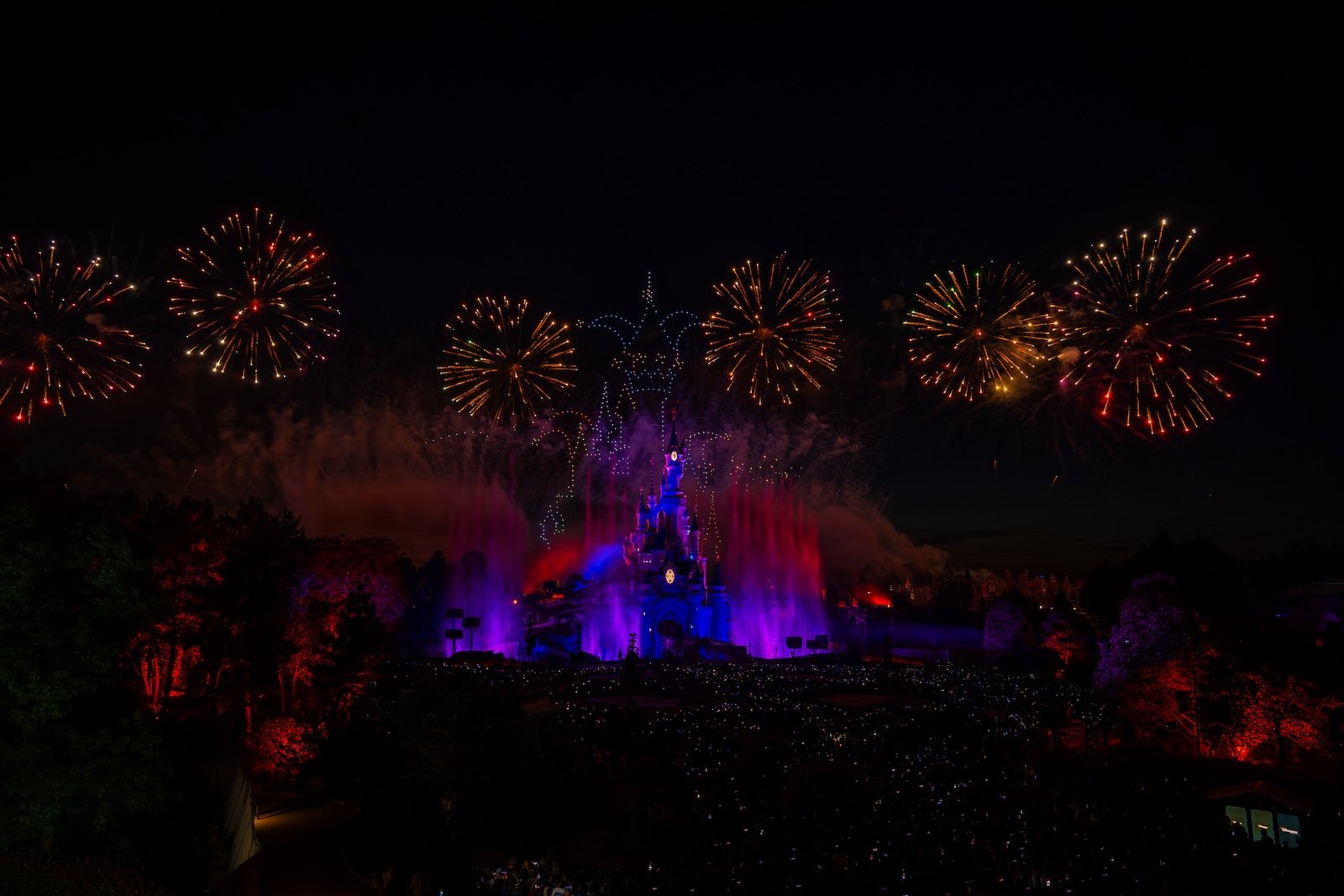 Disneyland Paris Bastille Day show 