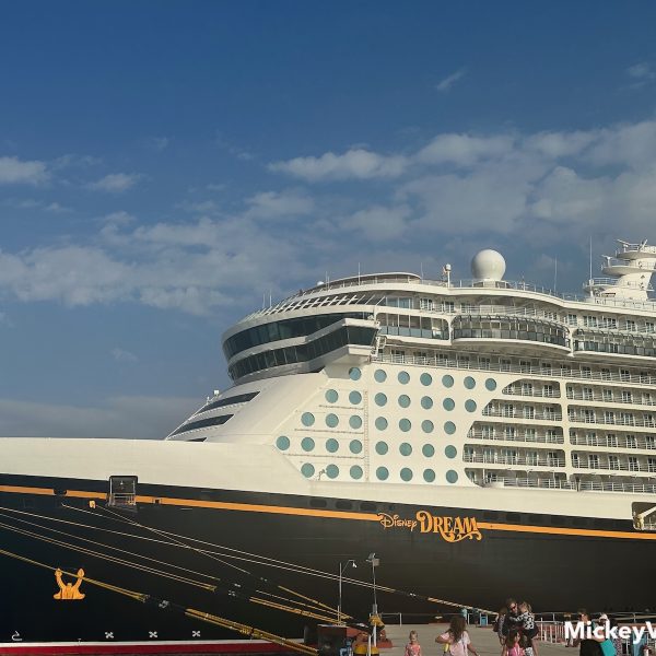 Disney Dream exterior