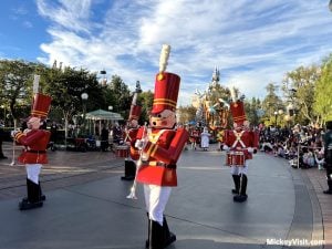 new Disneyland Christmas entertainment offerings