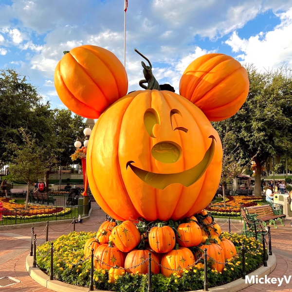 Halloween entrance gates Disneyland train station