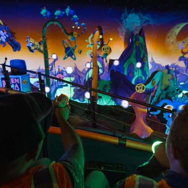 buzz lightyear disney world ride
